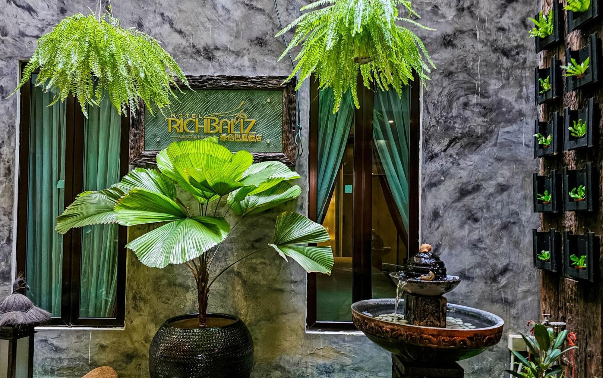 Hotel Richbaliz Selayang Batu Caves Екстериор снимка
