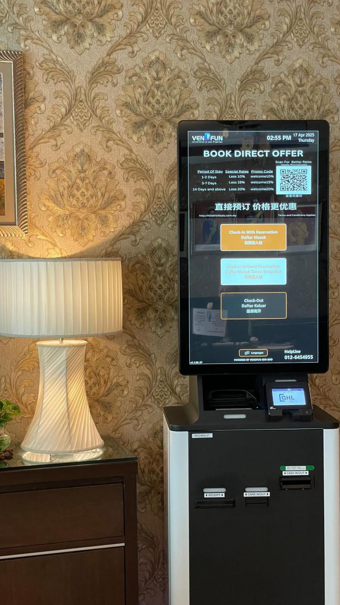 Hotel Richbaliz Selayang Batu Caves Екстериор снимка