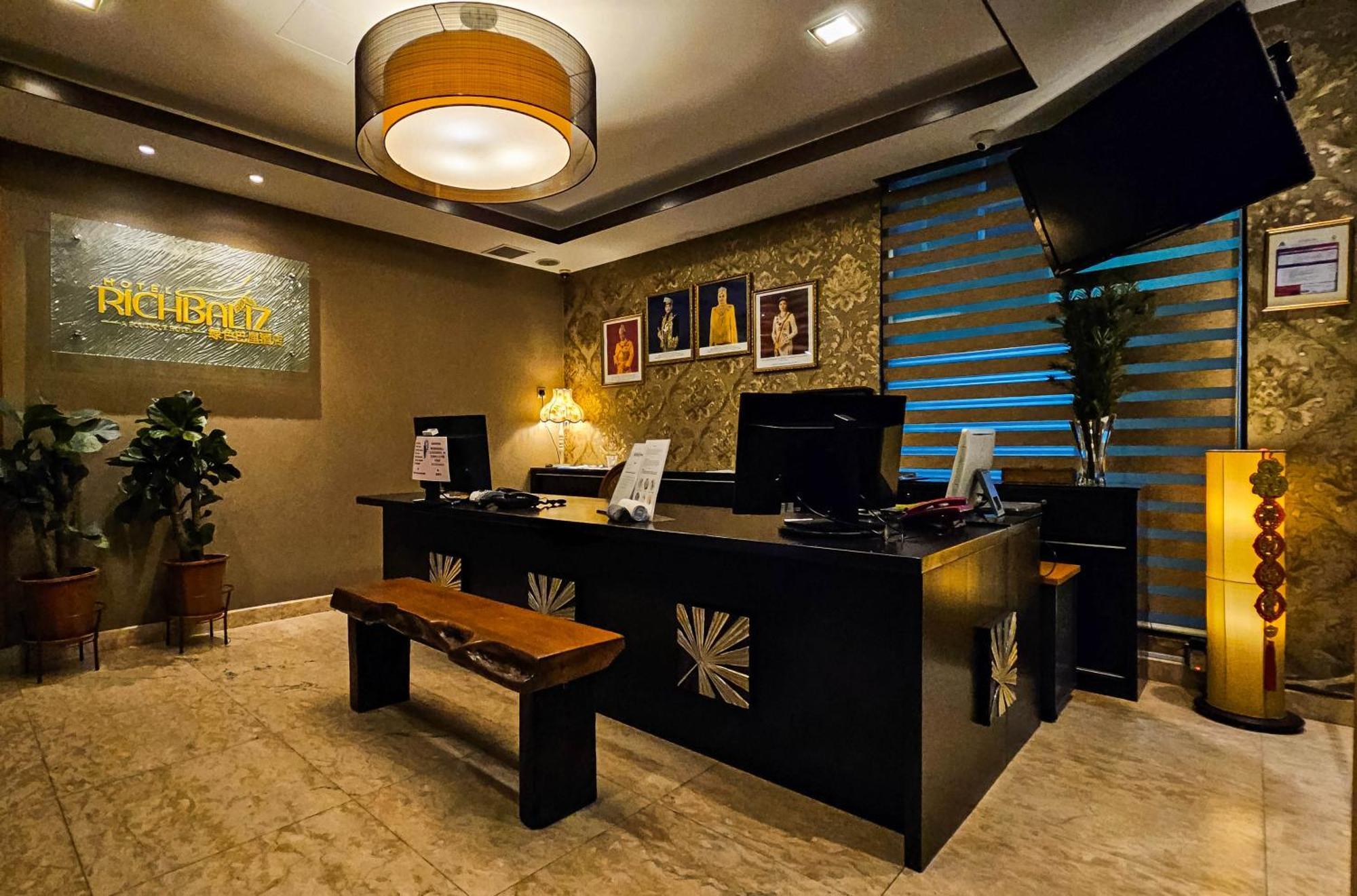 Hotel Richbaliz Selayang Batu Caves Екстериор снимка